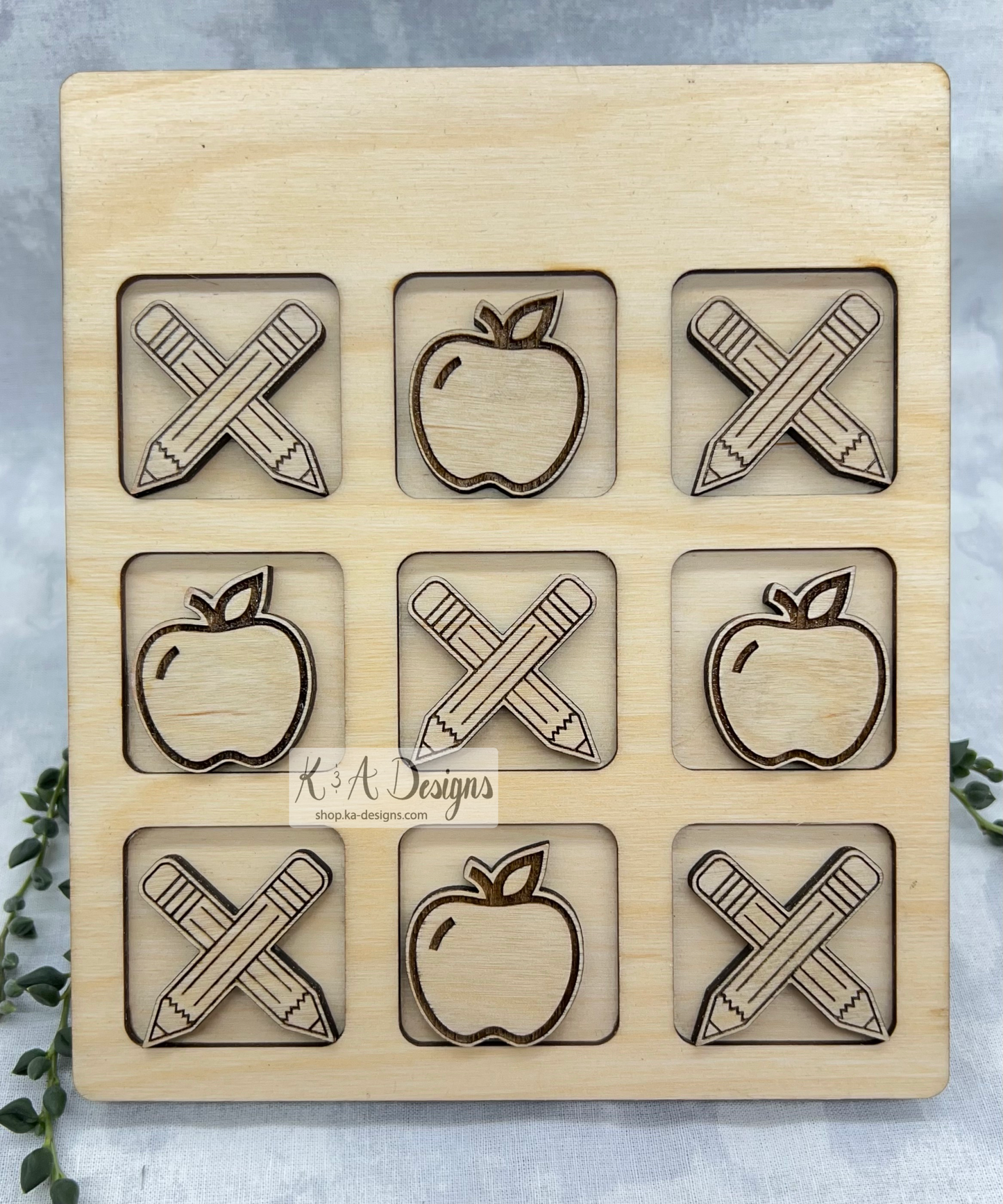 Apple & Pencil Tic Tac Toe