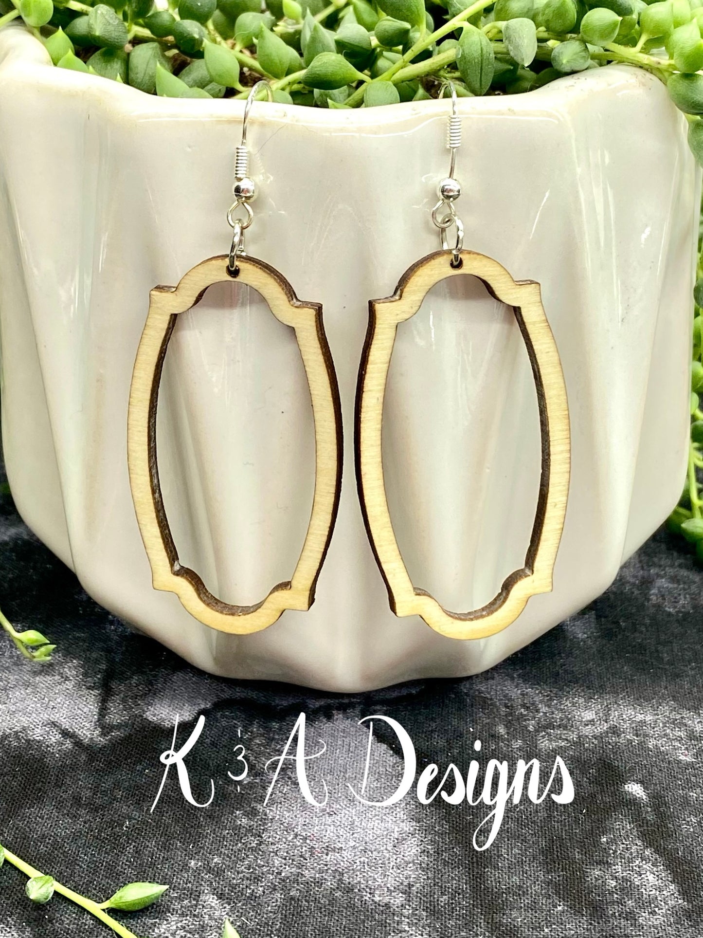 Geometric Outline Hanging Earrings