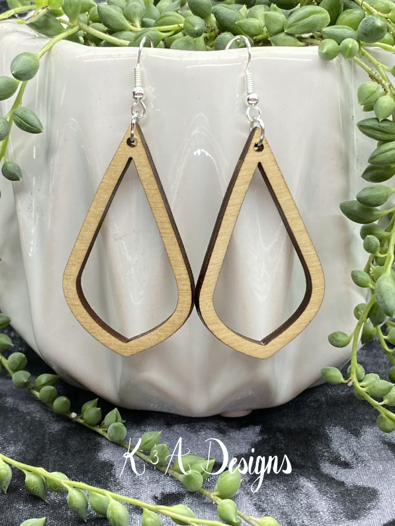 Geometric Outline Hanging Earrings